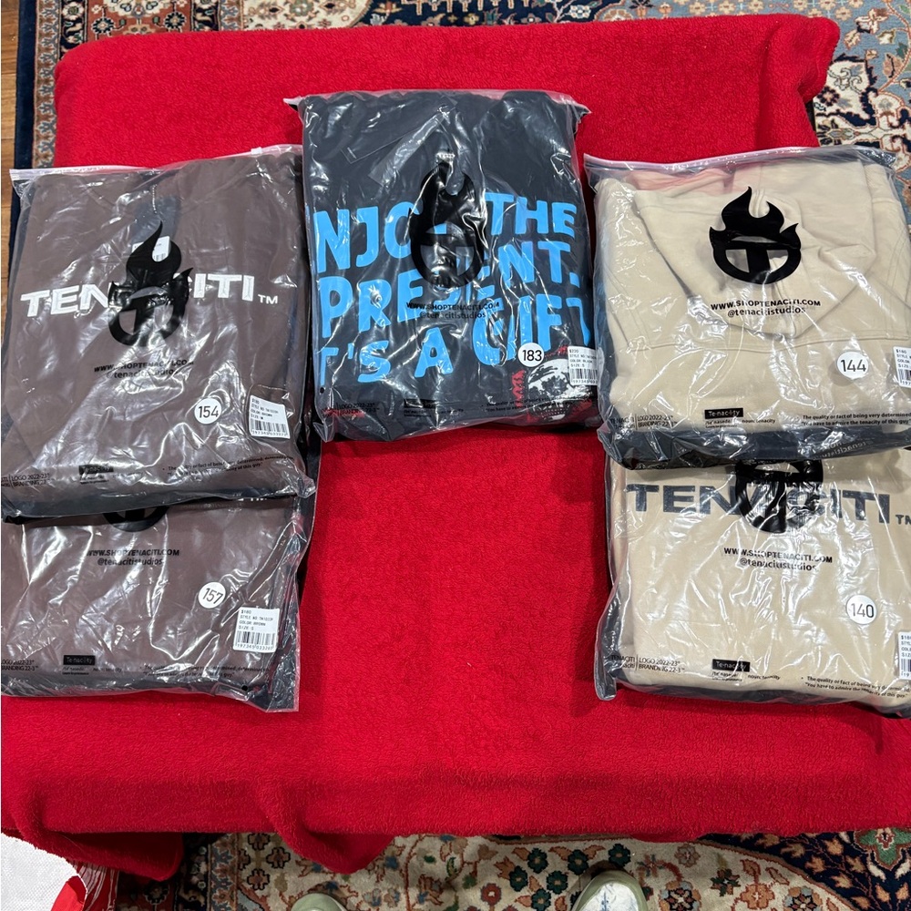 Tenaciti Hoodes Assortment